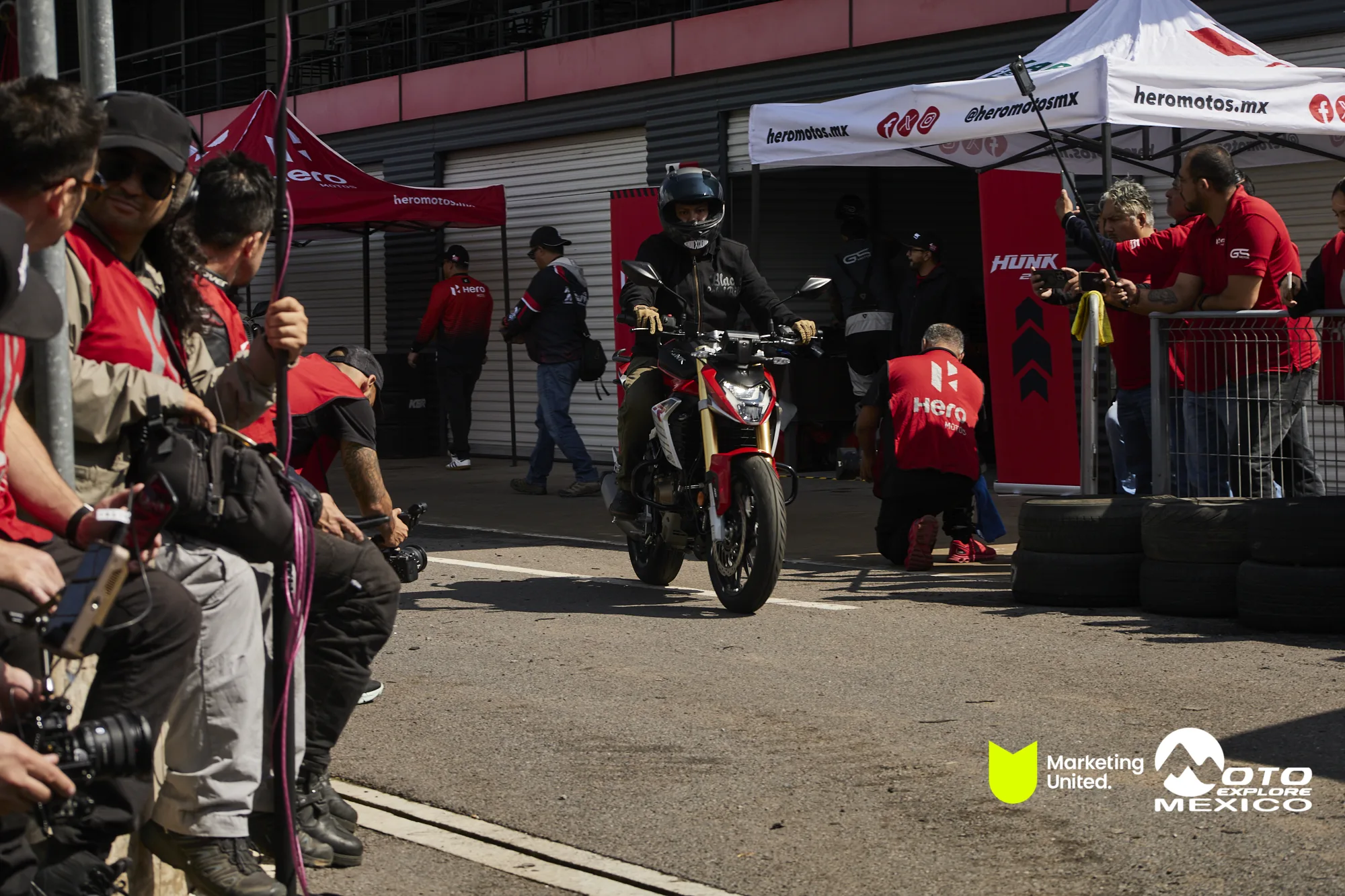 HUNK TRACKDAY 224